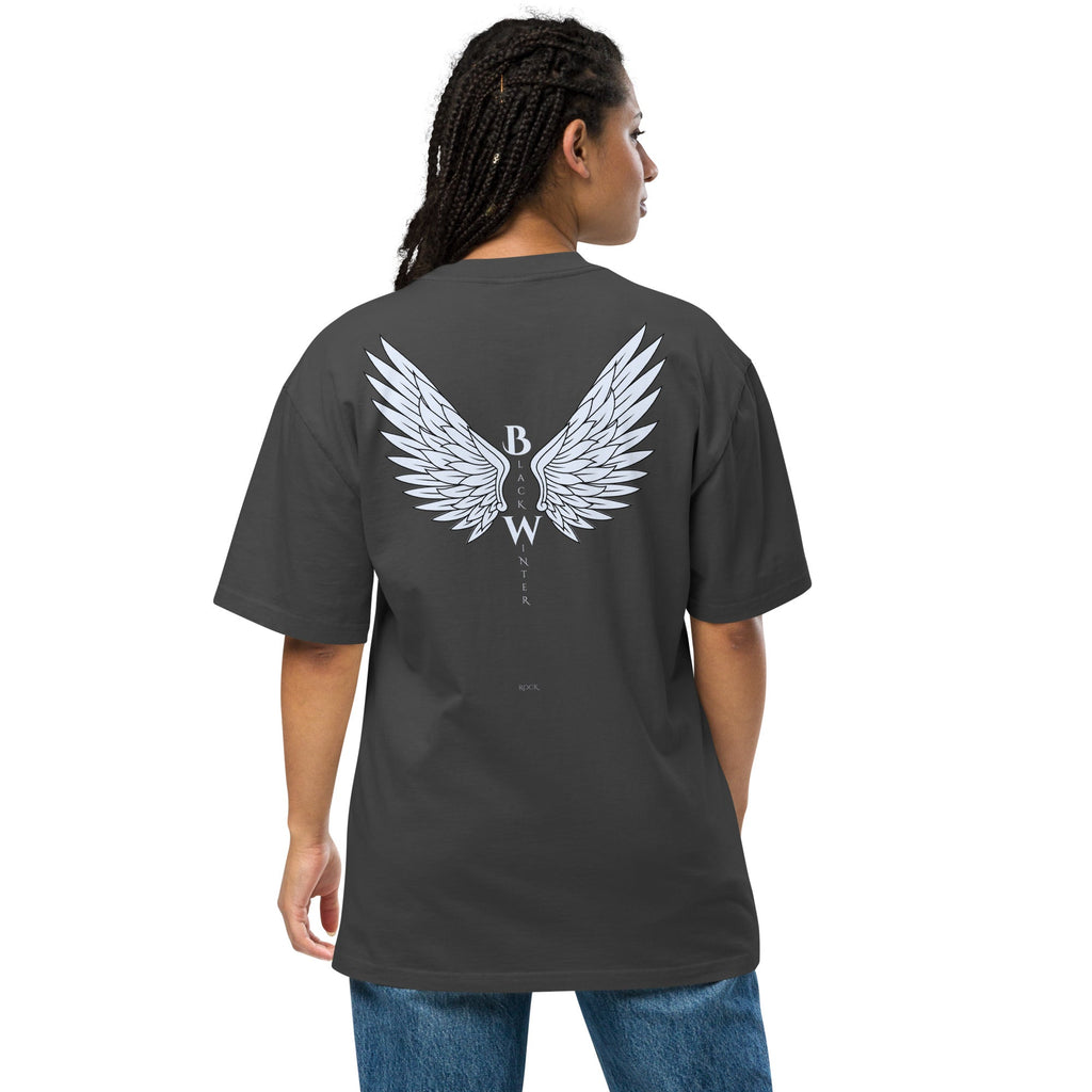 Camiseta Negra “Alas del Invierno” – Black Winter Rock (oversize) - Black Winter Shop